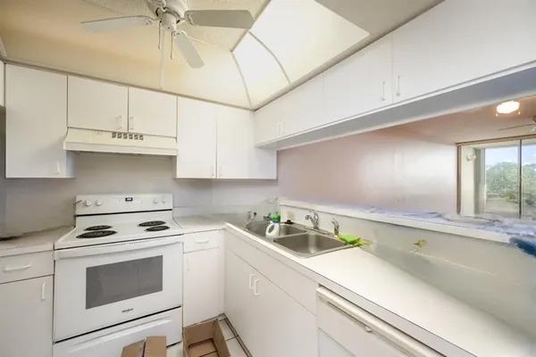 $125,000 | 1420 Huntington Lane, Unit 2502, Rockledge, FL 32955