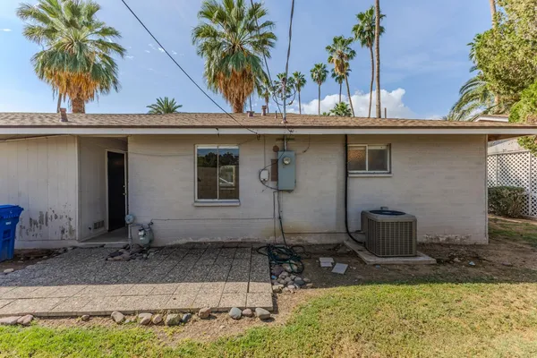 $1,195 | 524 West Fairway Drive, Unit 6, Mesa, AZ 85201