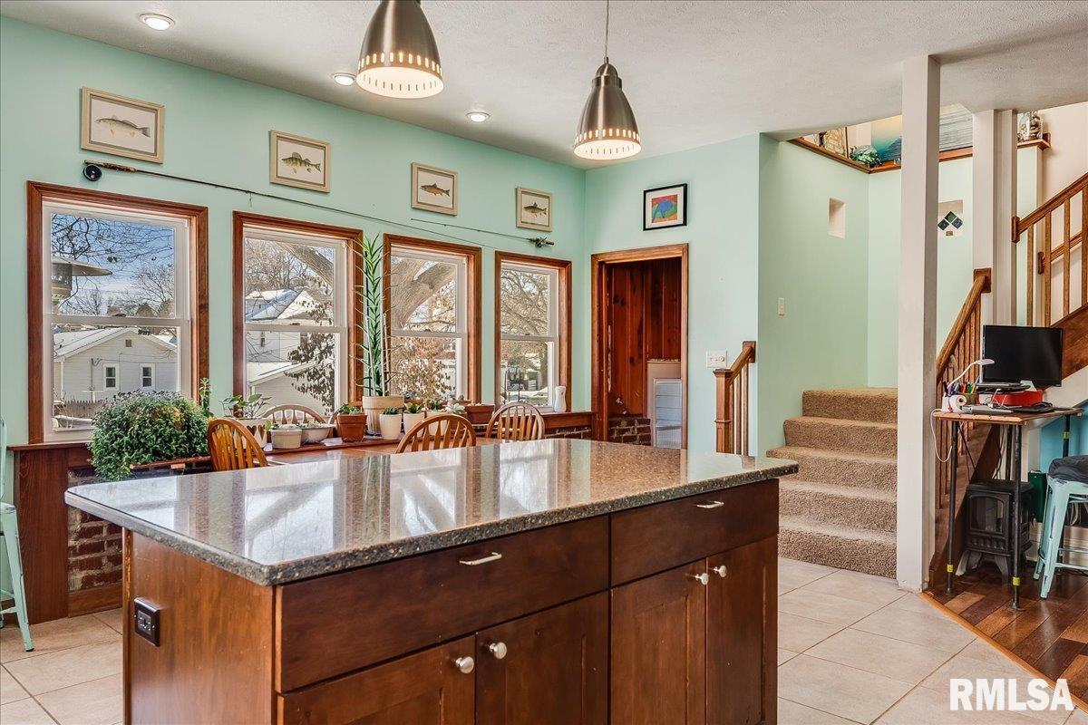 924 Cleveland Avenue Springfield, IL 62704 - Photo 13 of 32