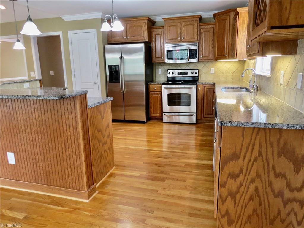 132 Feather Ridge Circle Reidsville, NC 27320 - Photo 3 of 42 Kitchen additional view