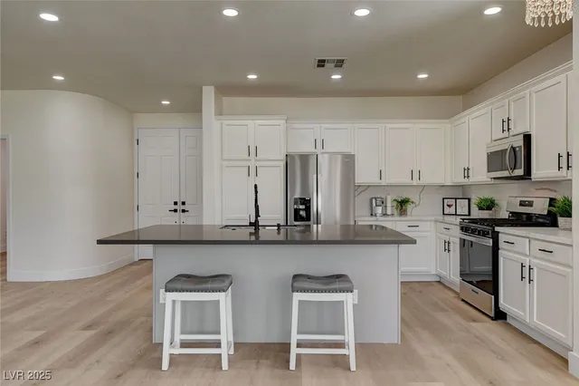 $2,950 | 4379 Bella Cascada Street, Las Vegas, NV 89135