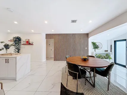 $5,250 | 1367 Northwest 41st Street, Miami, FL 33142