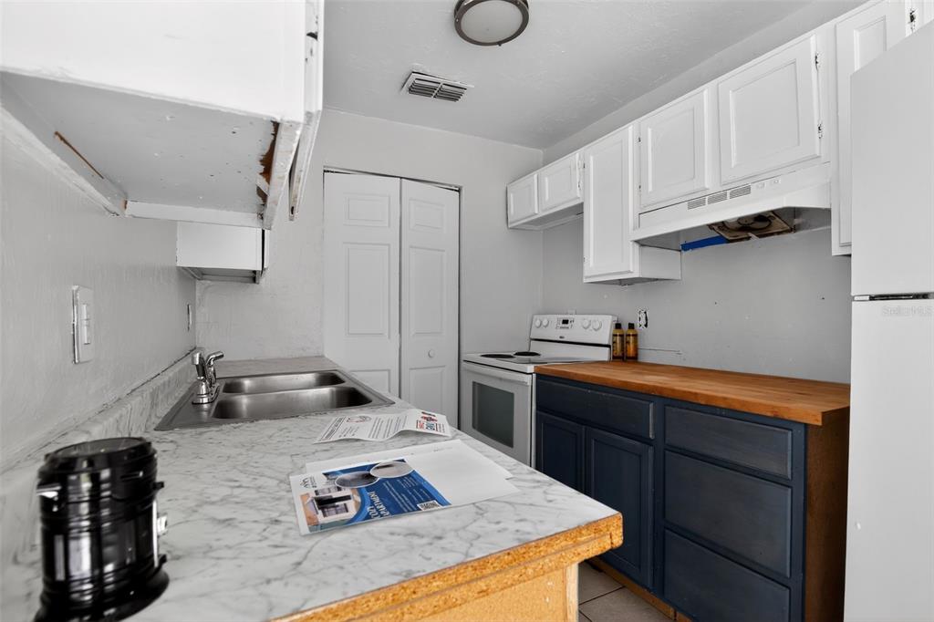 2628 Southwest 31 Place Gainesville, FL 32608 - Photo 12 of 50