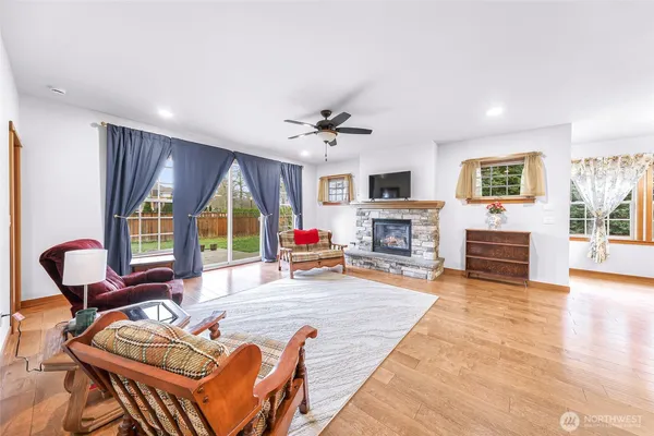 $770,000 | 879 Bentgrass Way, Lynden, WA 98264