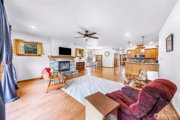 $770,000 | 879 Bentgrass Way, Lynden, WA 98264