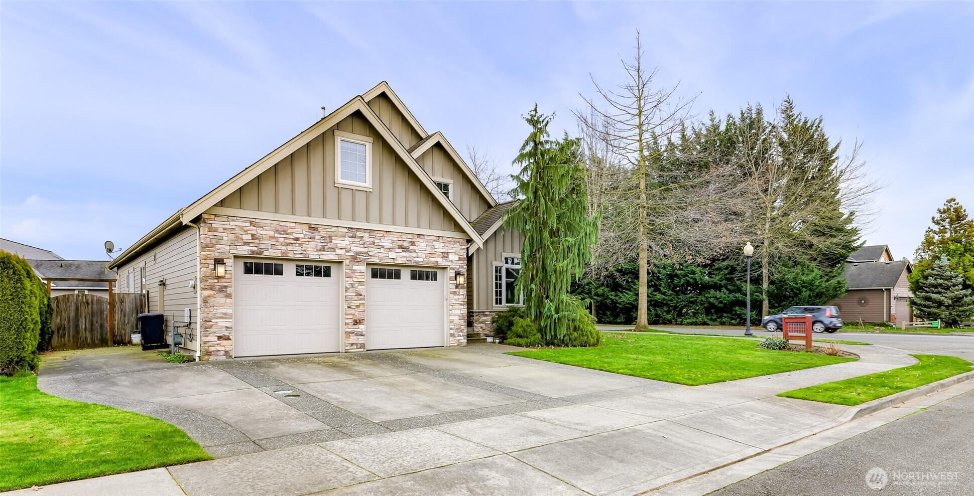 879 Bentgrass Way Lynden, WA 98264 - Photo 2 of 40