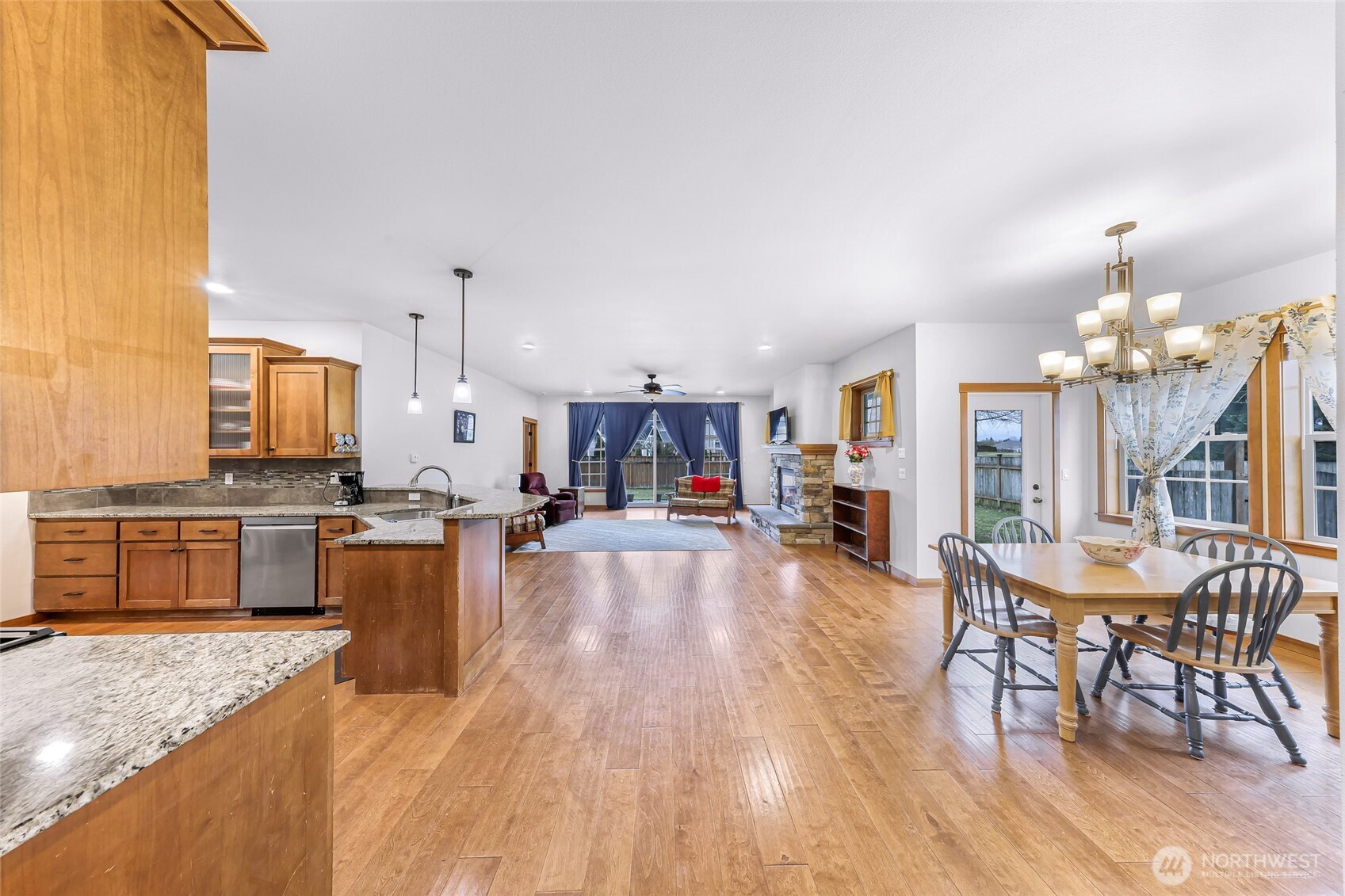 879 Bentgrass Way Lynden, WA 98264 - Photo 9 of 40