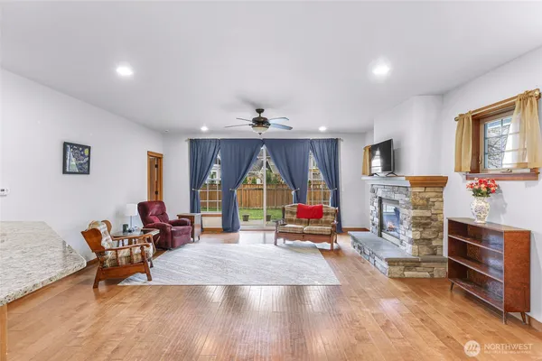 $770,000 | 879 Bentgrass Way, Lynden, WA 98264