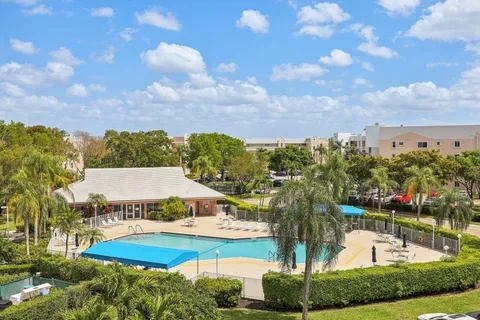 $189,000 | 10208 Northwest 24th Place, Unit 102, Sunrise, FL 33322