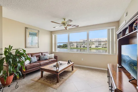 $189,000 | 10208 Northwest 24th Place, Unit 102, Sunrise, FL 33322