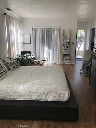 $798,000 | 2053 West 75th Street, Los Angeles, CA 90047