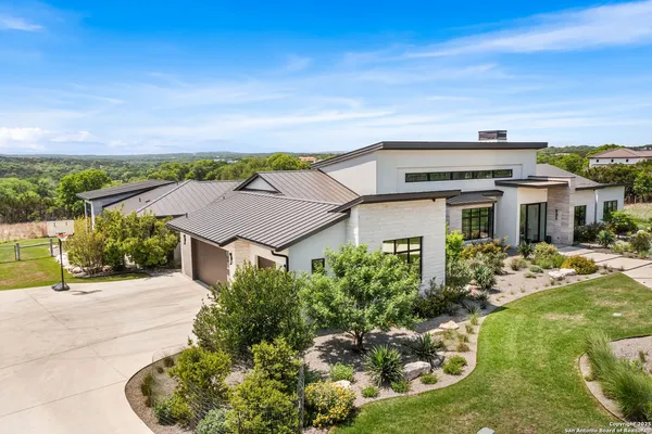 $3,999,999 | 125 Monterey Trail, Bergheim, TX 78004