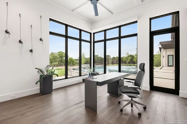 $3,999,999 | 125 Monterey Trail, Bergheim, TX 78004