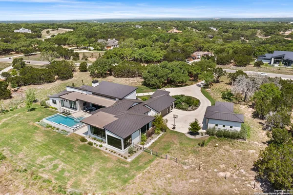 $3,999,999 | 125 Monterey Trail, Bergheim, TX 78004