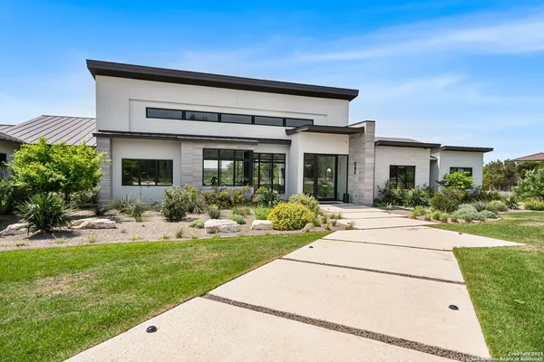 $3,999,999 | 125 Monterey Trail, Bergheim, TX 78004