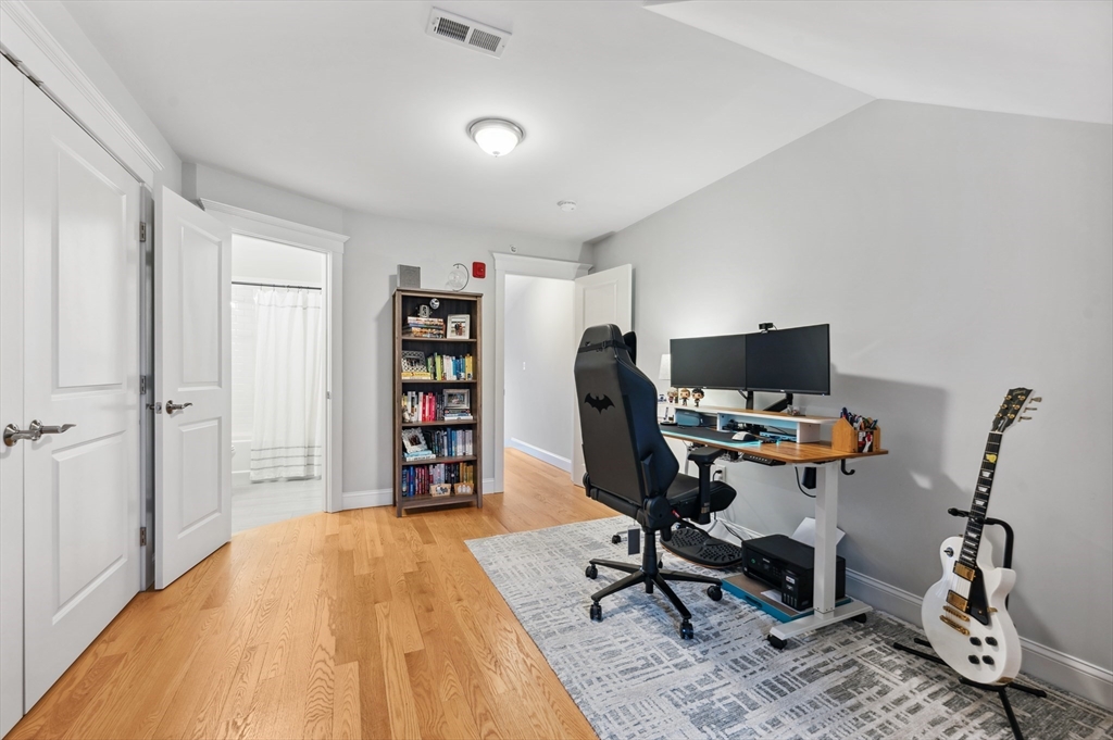 16 Common Street, Unit 1 Waltham, MA 02451 - Photo 15 of 28