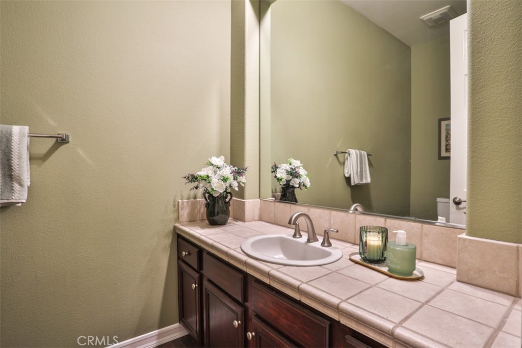 12619 Rustic Oak Court Rancho Cucamonga, CA 91739 - Photo 20 of 75 Powder Room