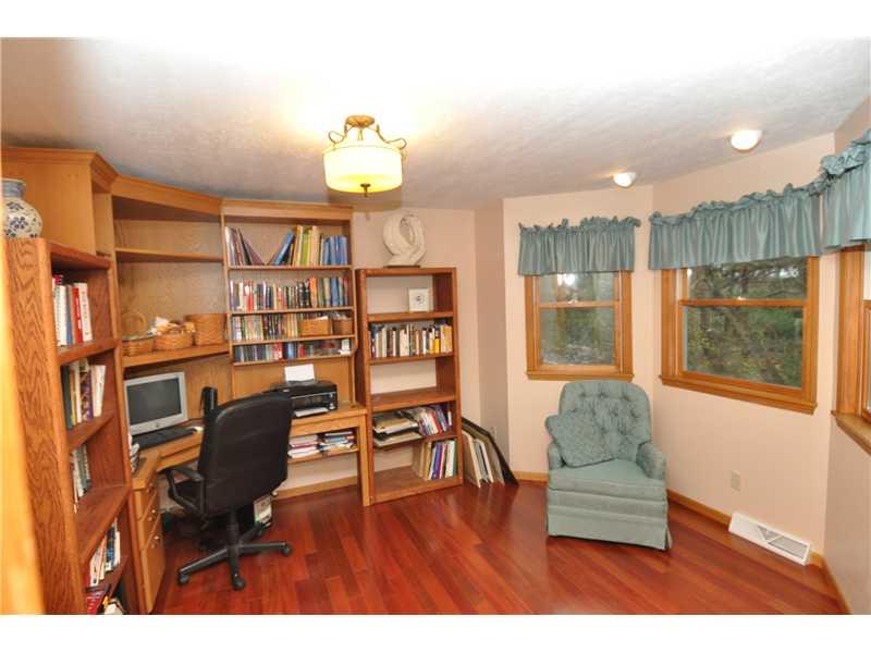 750 Field Club Road Pittsburgh, PA 15238 - Photo 6 of 25 Den. Well organized for all your books and papers