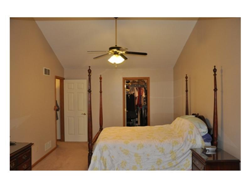 750 Field Club Road Pittsburgh, PA 15238 - Photo 10 of 25 Master Bedroom. Large and cathedral ceilings enhance this terrific room