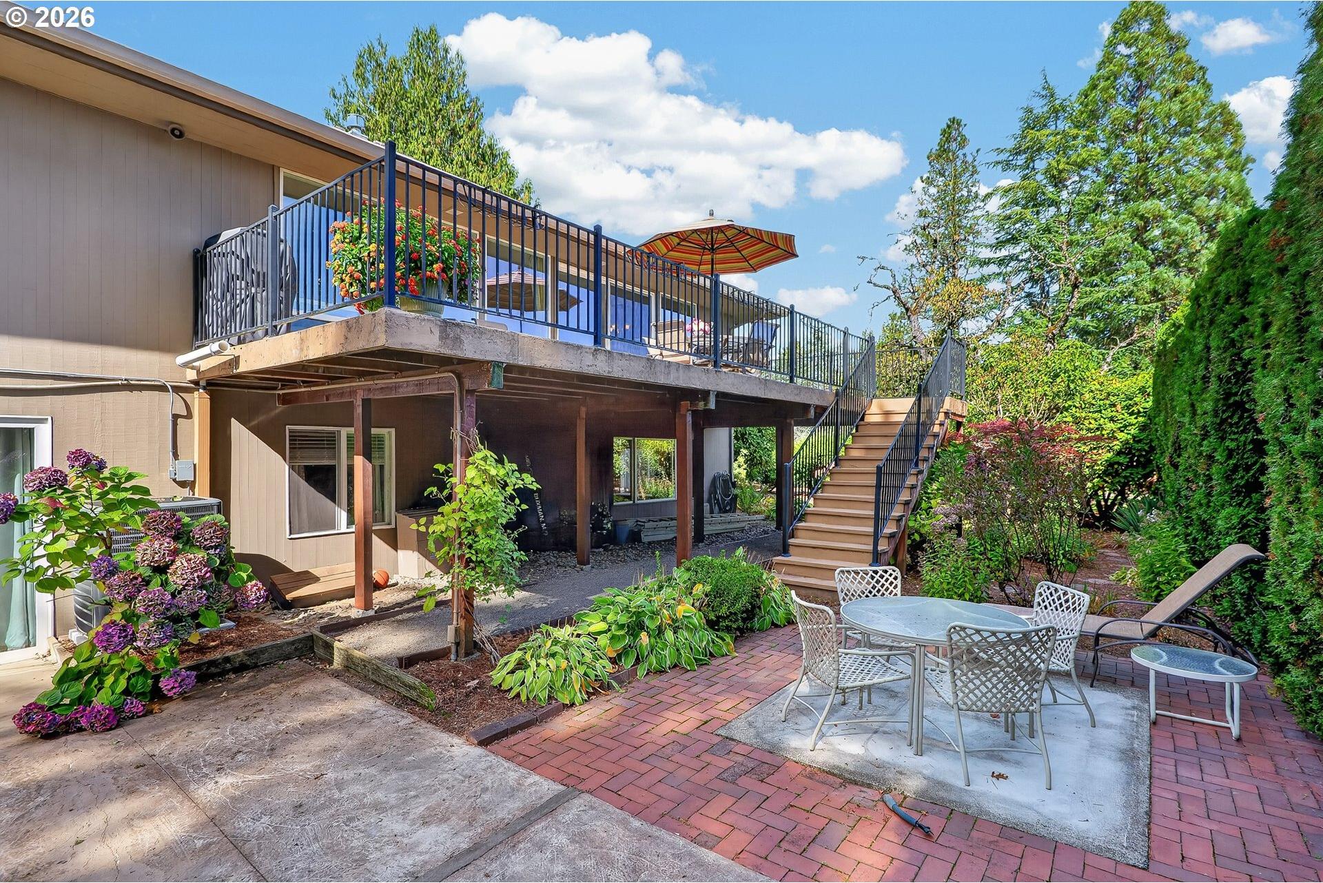 13240 Knaus Road Lake Oswego, OR 97034 - Photo 27 of 38 Gallery Image 27