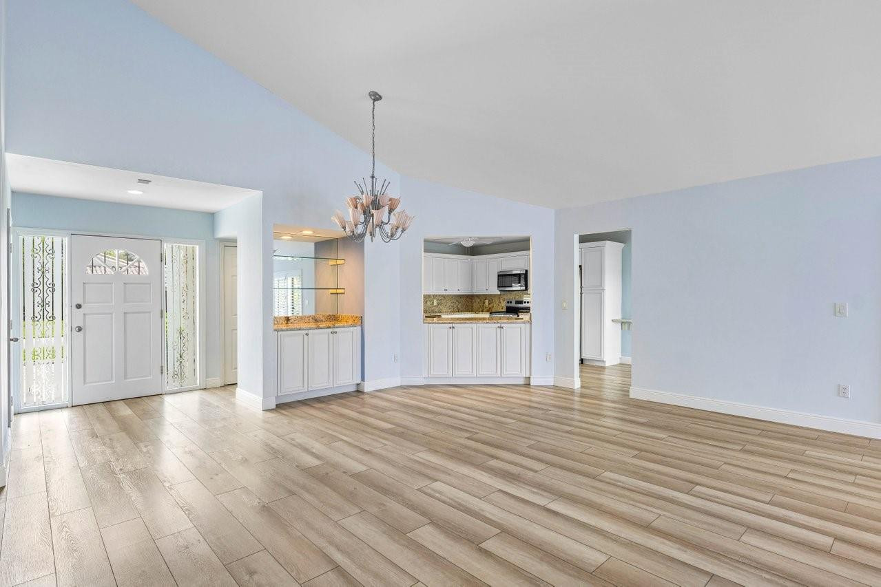 7025 Northwest 2nd Terrace Boca Raton, FL 33487 - Photo 14 of 59 Photo 14