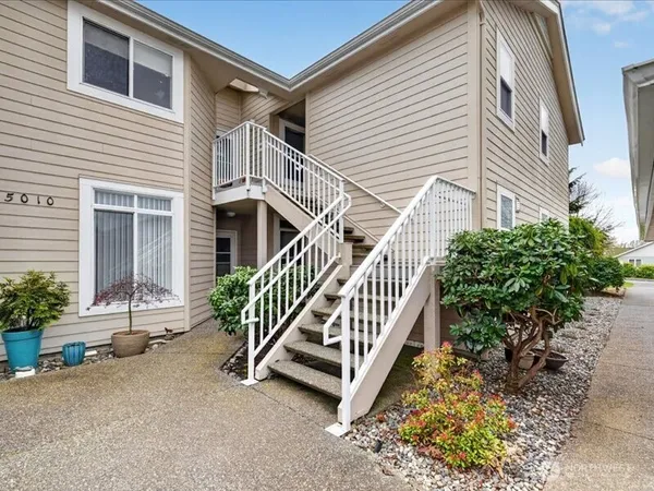 $395,000 | 5010 Festival Boulevard, Unit 2D, Bellingham, WA 98226