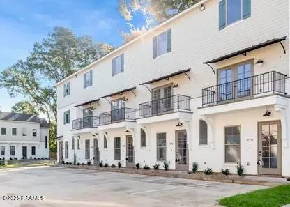 $1,900 | 214 Steiner Oaks, Lafayette, LA 70508