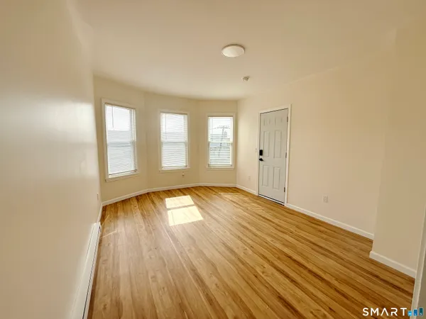 $1,980 | 70 Lindley Street, Bridgeport, CT 06604