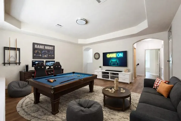 $2,800 | 2802 Ridgeglen Lane, Houston, TX 77082
