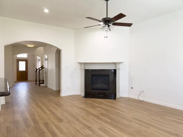 $2,800 | 2802 Ridgeglen Lane, Houston, TX 77082