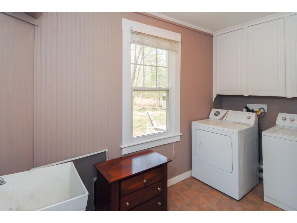 303 Beech Road Eliot, ME 03903 - Photo 13 of 35