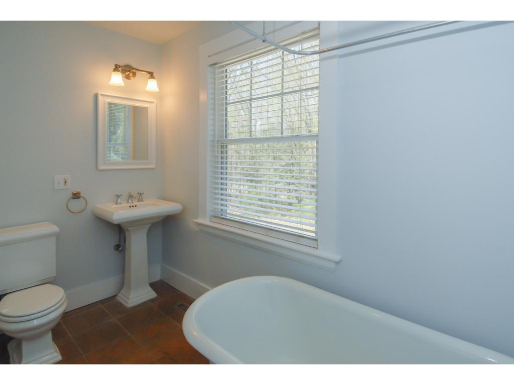 303 Beech Road Eliot, ME 03903 - Photo 17 of 35