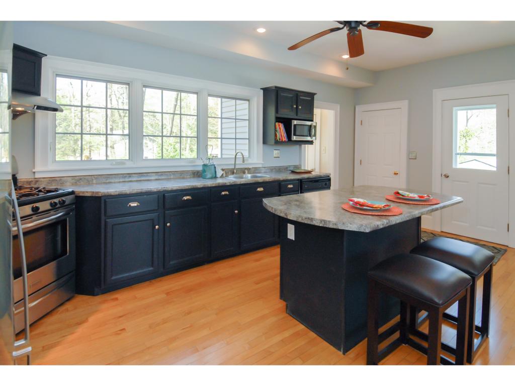 303 Beech Road Eliot, ME 03903 - Photo 3 of 35