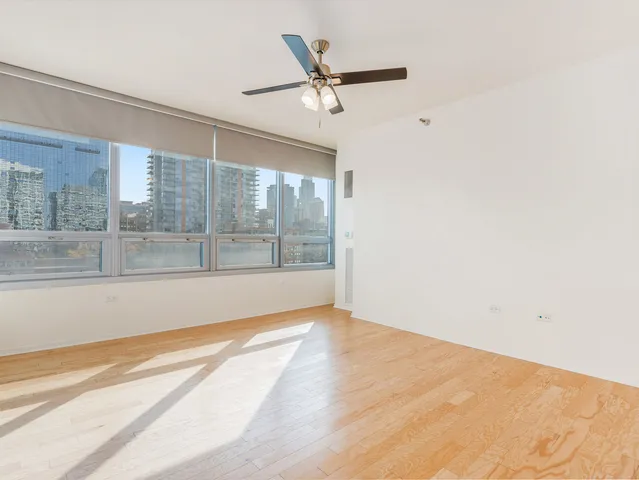 $275,000 | 701 South Wells Street, Unit 1102, Chicago, IL 60607