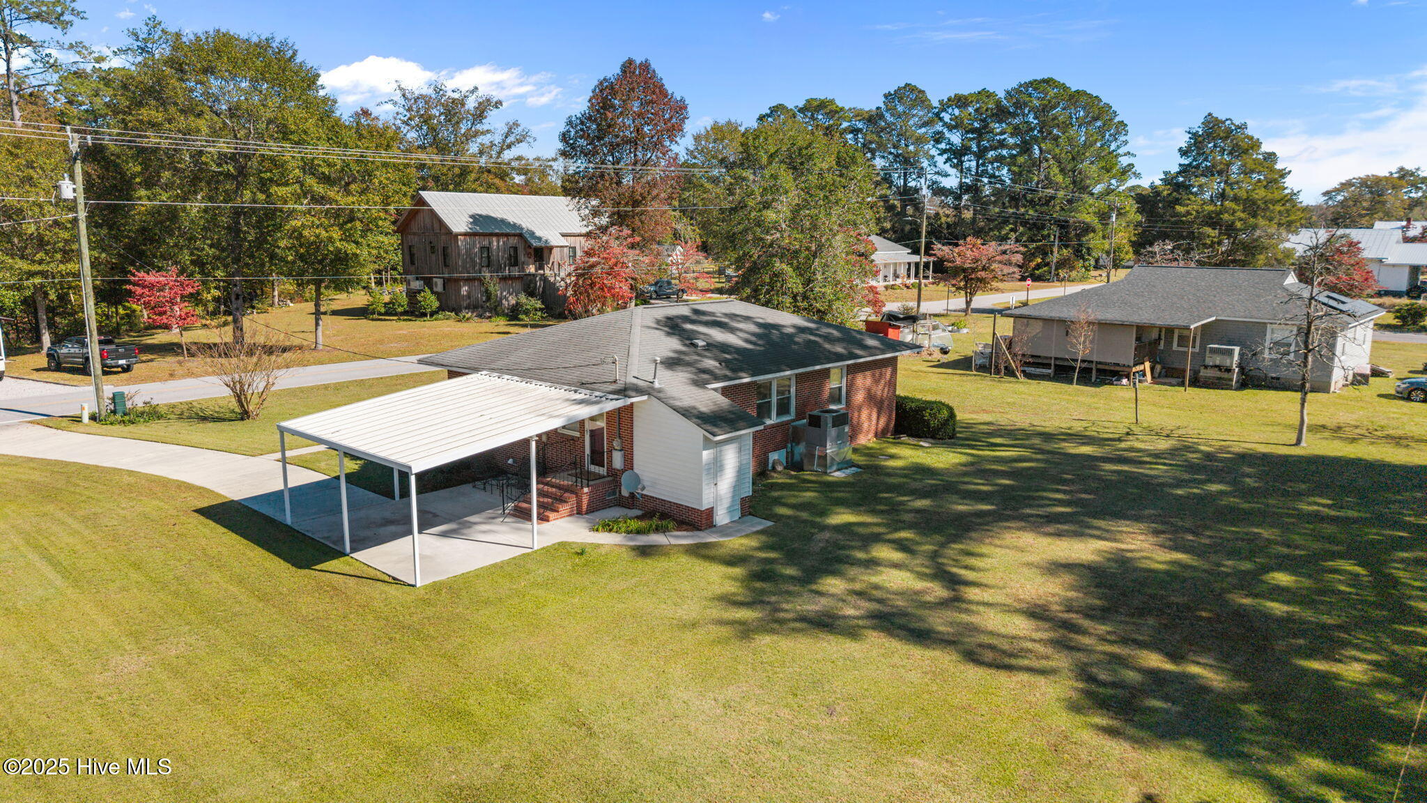 405 Pollock Street Pollocksville, NC 28573 - Photo 29 of 36 9-web-or-mls-DJI_20251104120536_0753_D