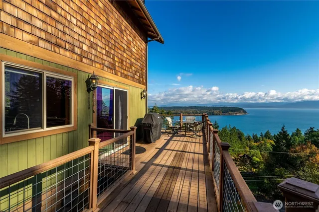 $875,000 | 3093 Mt Vista Drive, Lummi Island, WA 98262