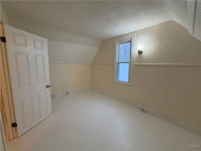 $159,900 | 31 East 7th Street, Oswego, NY 13126