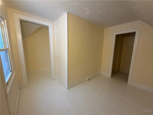 $159,900 | 31 East 7th Street, Oswego, NY 13126