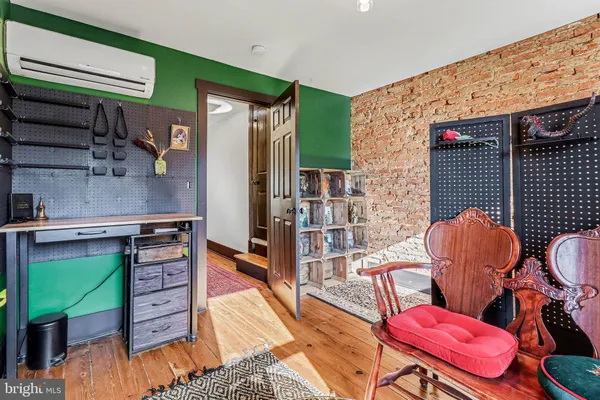 $284,900 | 240 Coral Street, Lancaster, PA 17603