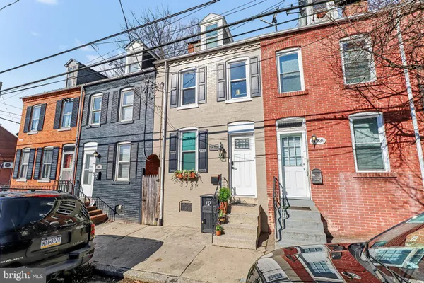 $284,900 | 240 Coral Street, Lancaster, PA 17603