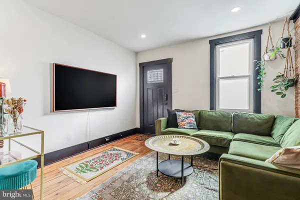 $284,900 | 240 Coral Street, Lancaster, PA 17603