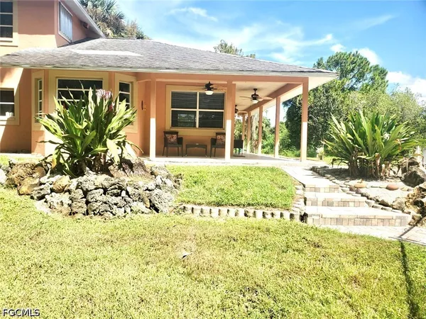 $3,000 | 740 19th Street Southwest, Naples, FL 34117