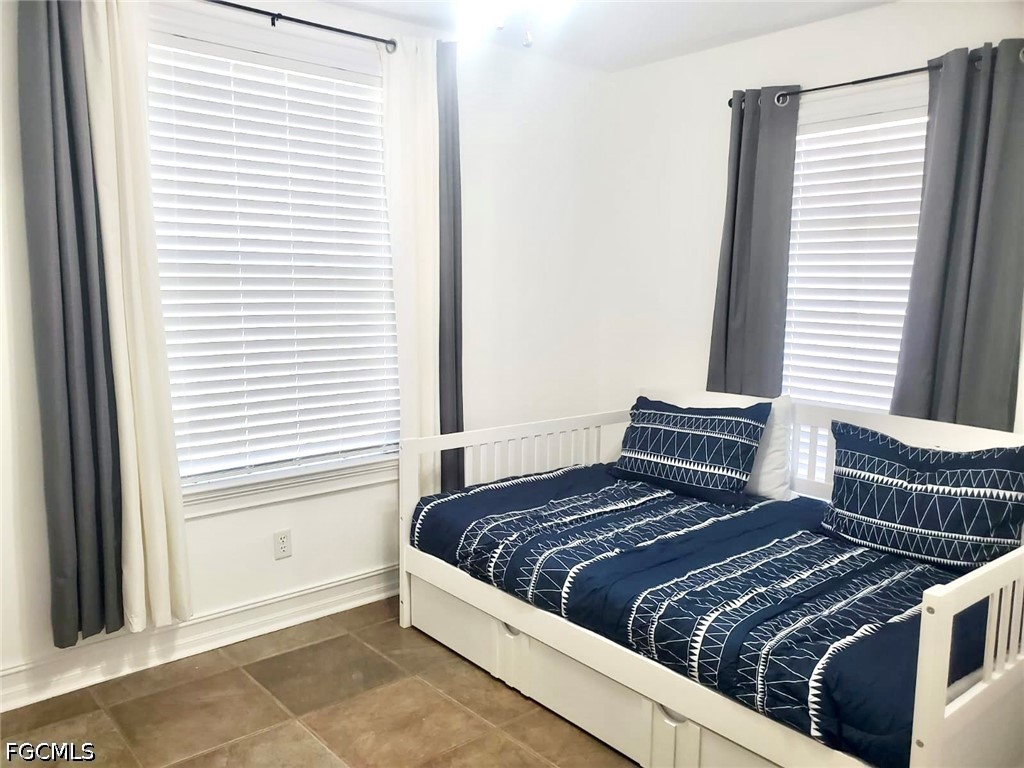 740 19th Street Southwest Naples, FL 34117 - Photo 22 of 35