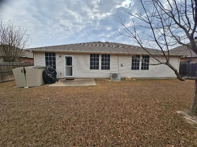 $317,500 | 1428 Erin Court, Burleson, TX 76028