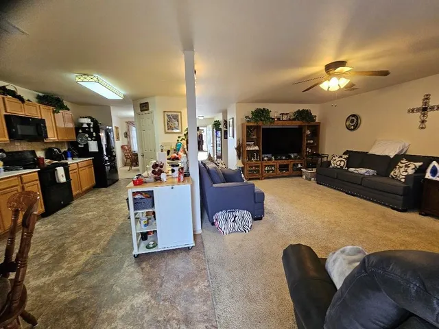 $317,500 | 1428 Erin Court, Burleson, TX 76028