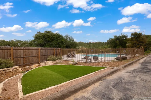 $2,250 | 20 Tapatio Drive East, Unit 205, Boerne, TX 78006