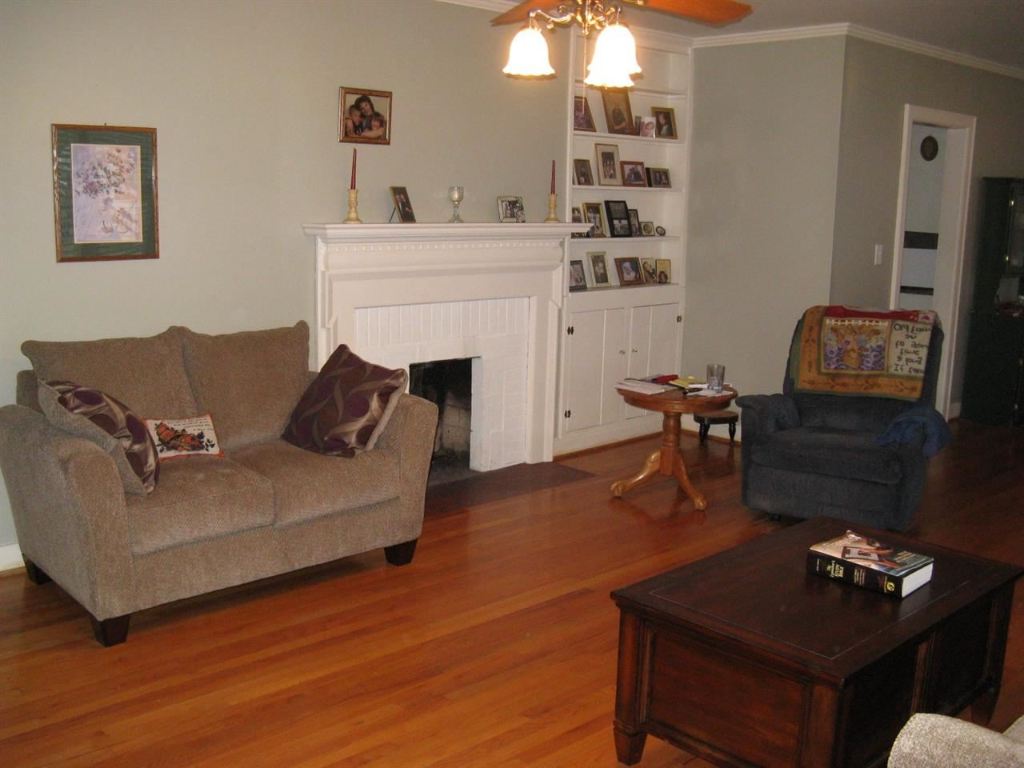 707 Whitehall Road Anderson, SC 29625 - Photo 3 of 14 Gallery Image 3