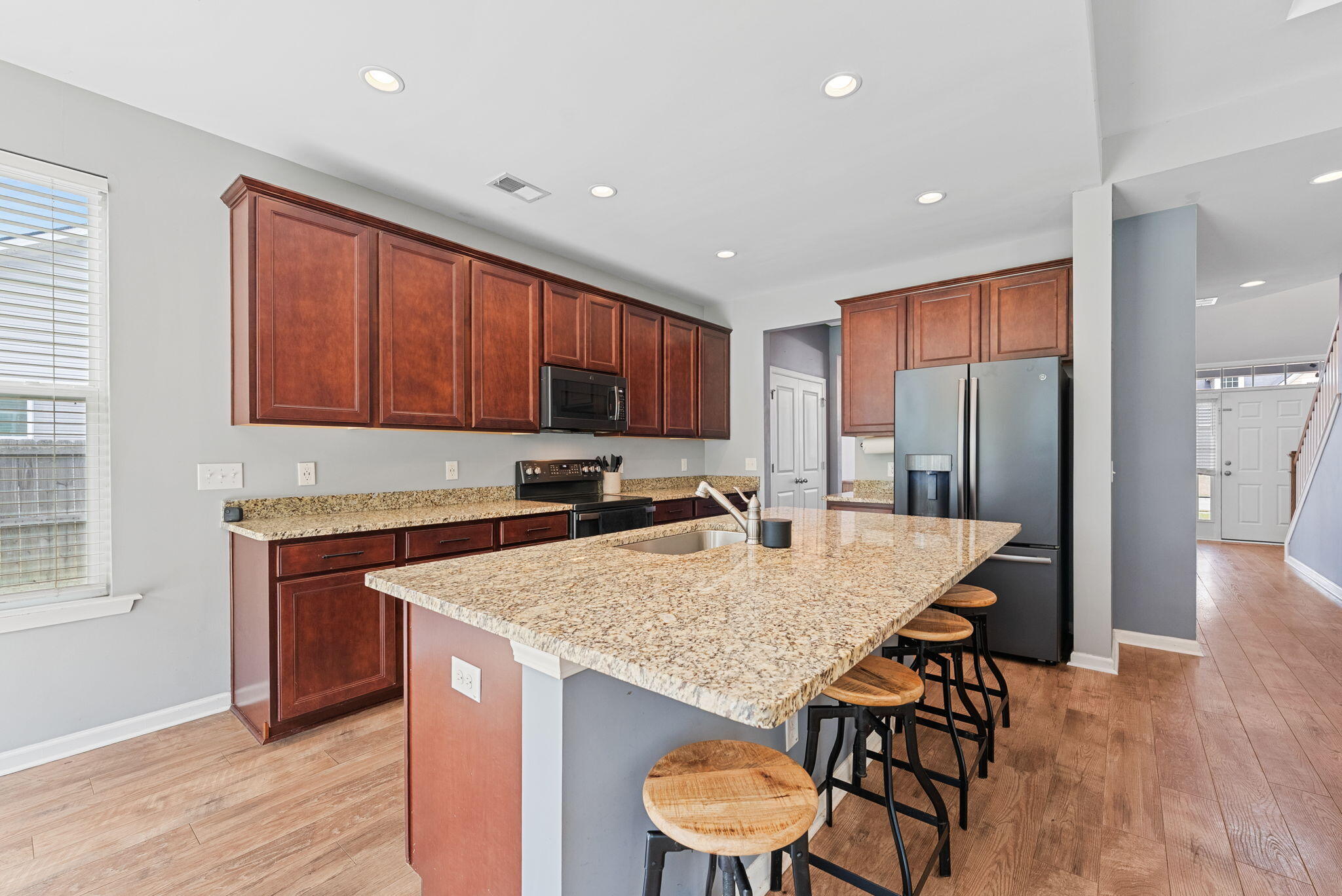 2012 Triple Crown Lane Ridgeville, SC 29472 - Photo 5 of 51 16-web-or-mls-Barclay Media Co-12
