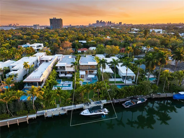 $60,000 | 707 Northeast 77th Street, Miami, FL 33138