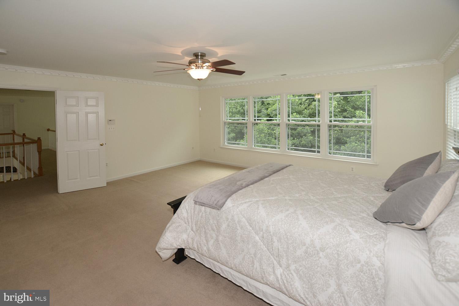 6096 Deer Ridge Trail Springfield, VA 22150 - Photo 18 of 40